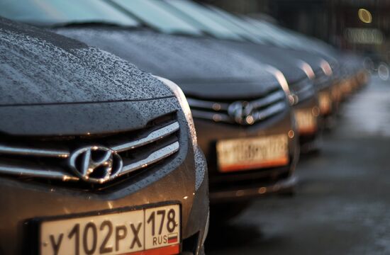 Launching Delimobil carsharing service in St.Petersburg