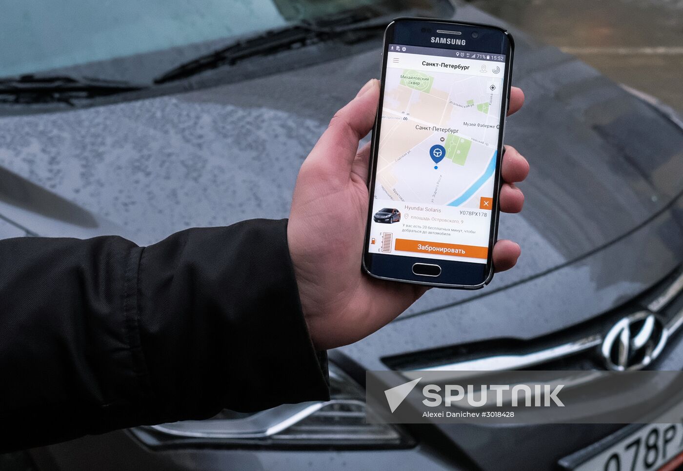 Launching Delimobil carsharing service in St.Petersburg
