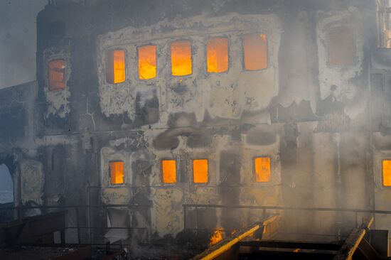 Ship Yeruslan burns in Amur Bay near Vladivostok