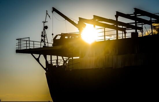 Ship Yeruslan burns in Amur Bay near Vladivostok