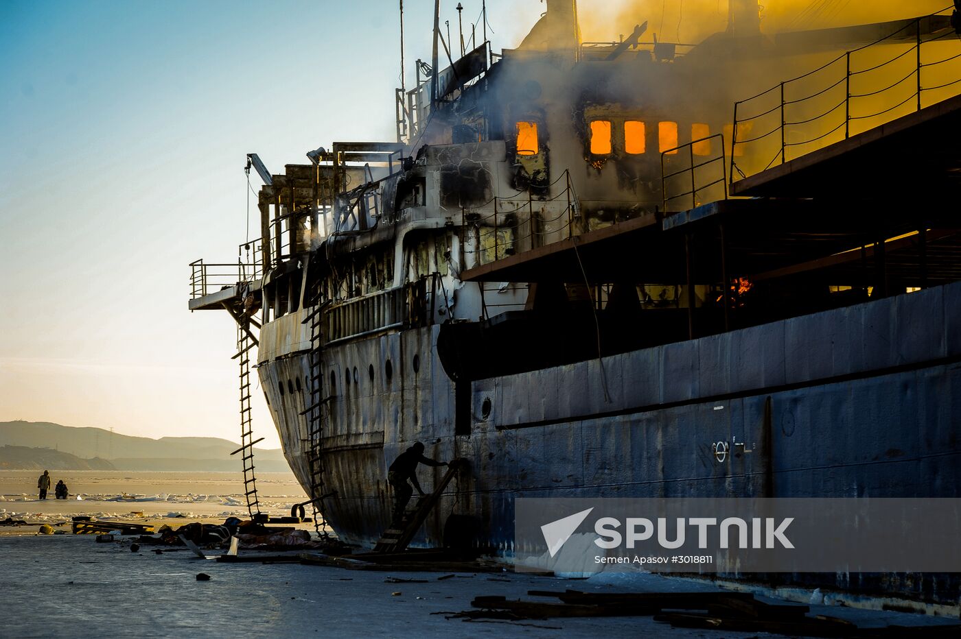 Ship Yeruslan burns in Amur Bay near Vladivostok