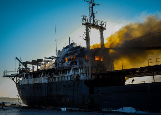 Ship Yeruslan burns in Amur Bay near Vladivostok