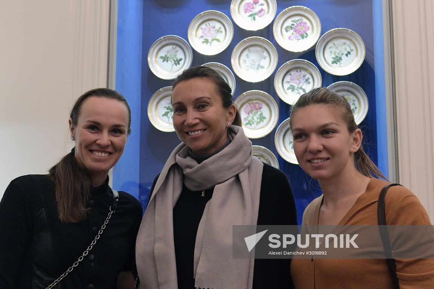 St. Petersburg Ladies Trophy tennis tournament participants visit Fabergé Museum