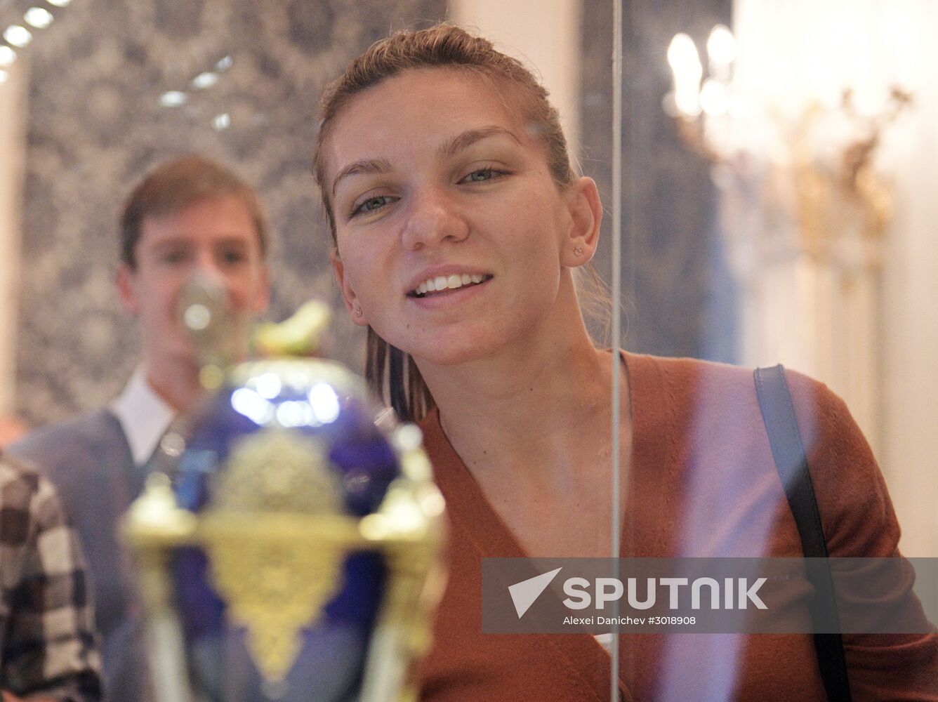 St. Petersburg Ladies Trophy tennis tournament participants visit Fabergé Museum