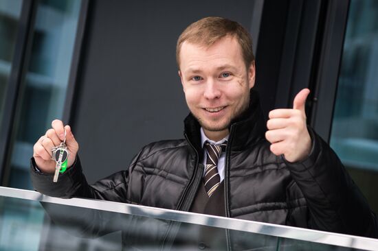 Keys delivered to first residents of Skolkovo innovation city