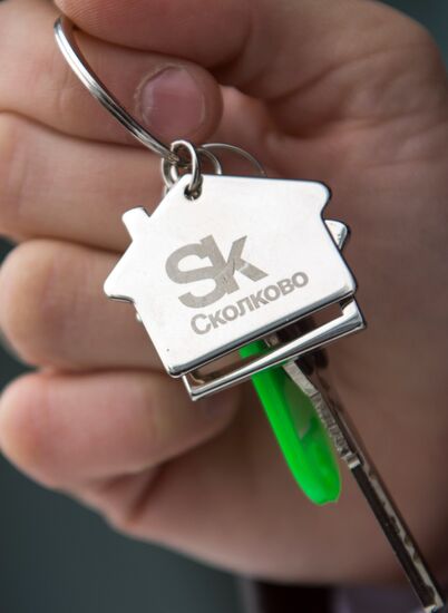 Keys delivered to first residents of Skolkovo innovation city
