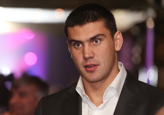 Fourth Boxing Star national awards