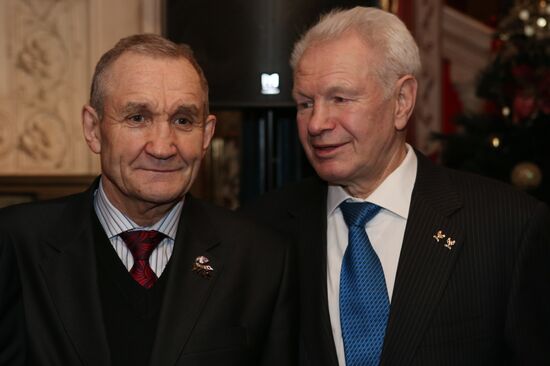 Fourth Boxing Star national awards