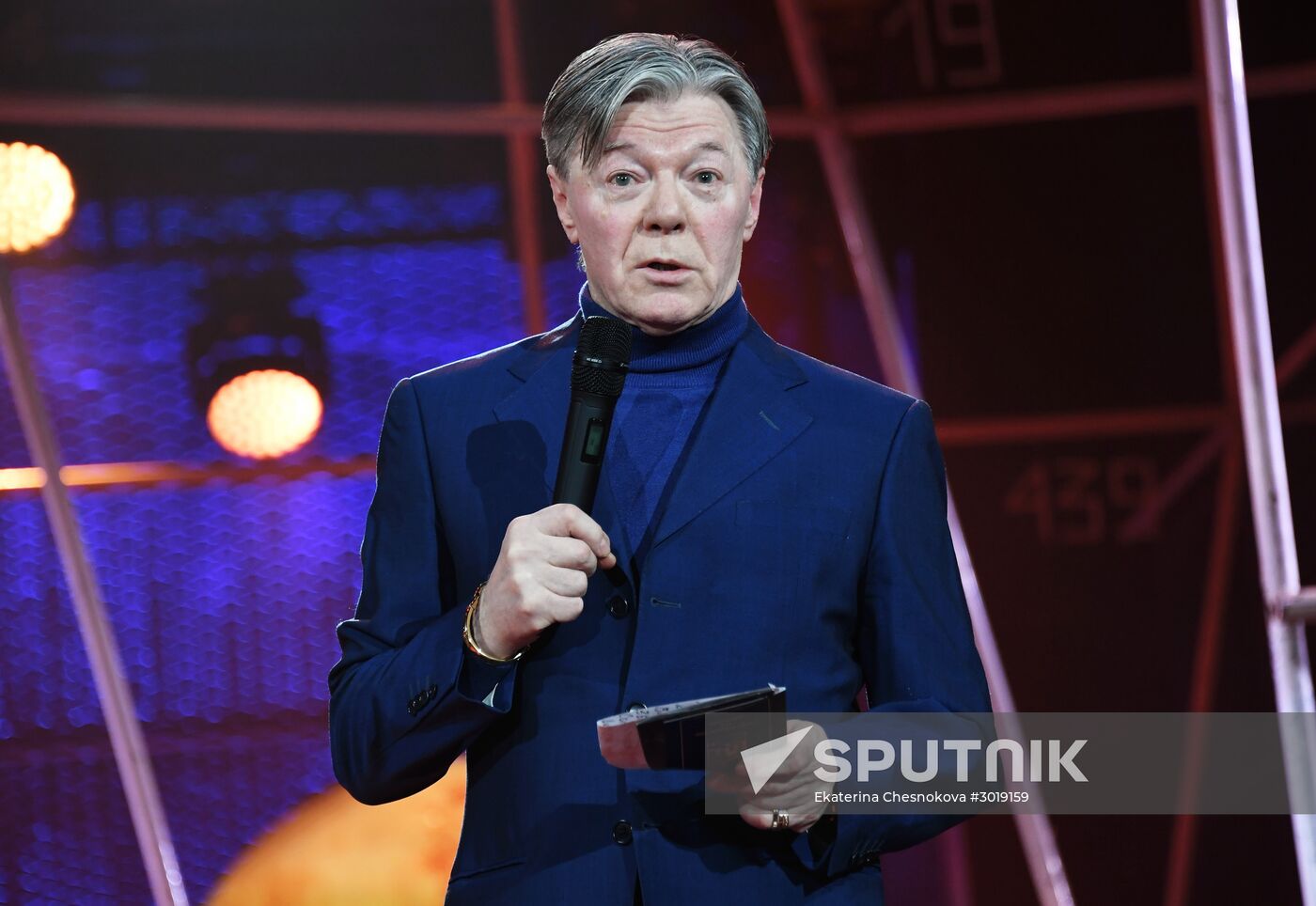 Lenkom Theater marks 90 years