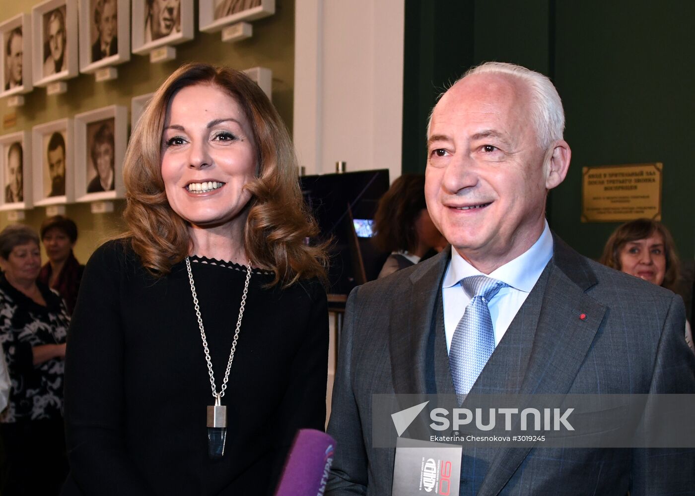 Lenkom Theater marks 90 years