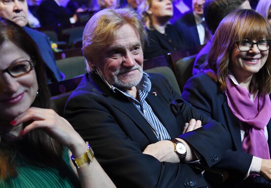 Lenkom Theater marks 90 years