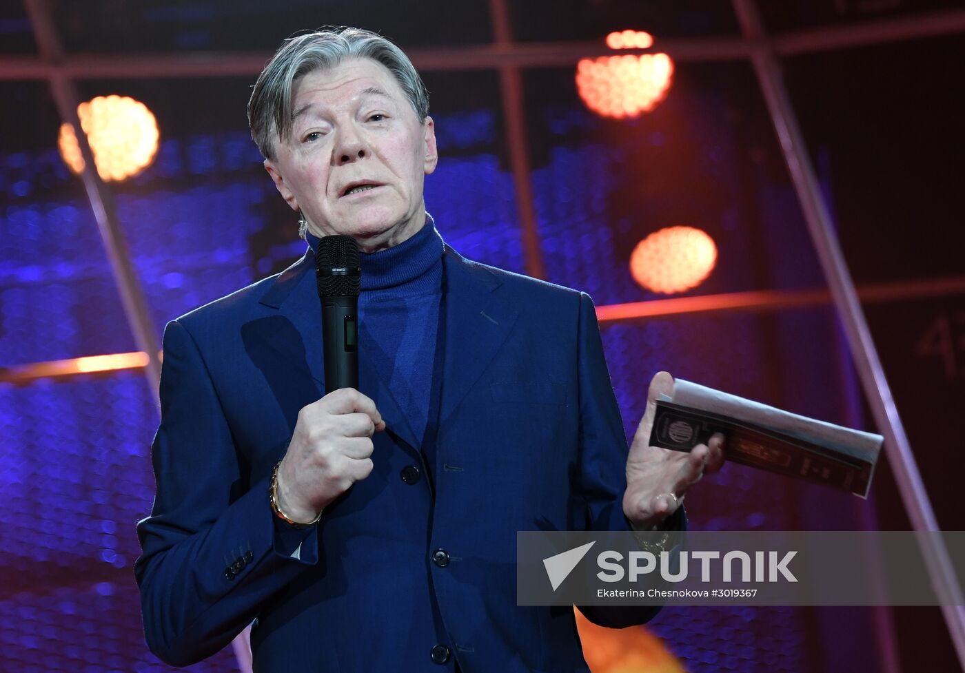 Lenkom Theater marks 90 years