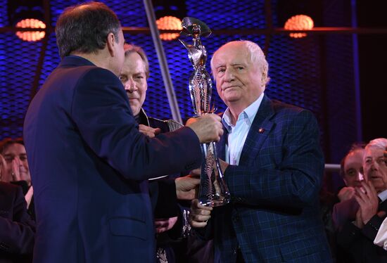 Lenkom Theater marks 90 years