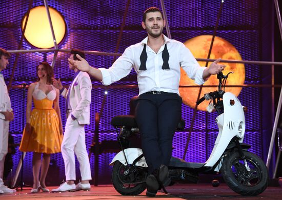 Lenkom Theater marks 90 years