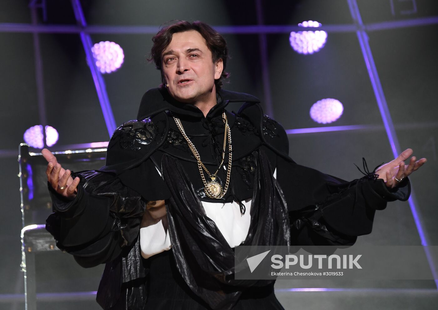 Lenkom Theater marks 90 years