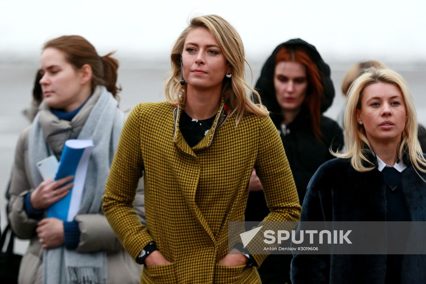 Maria Sharapova presents Yota company's new projects