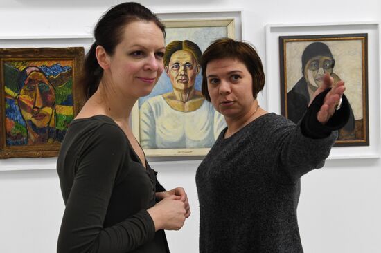 Opening of Naive Art exhibition
