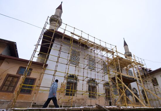 Restoration works in Khan's Palace of Bakhchysarai