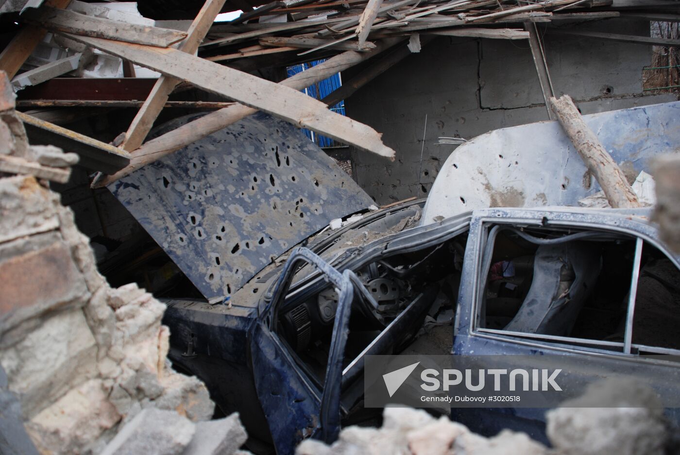 Aftermath of shelling of Kominternove in Donetsk region