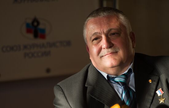 Opening of the Earth – Our Home photo exhibition by cosmonaut Fyodor Yurchikhin