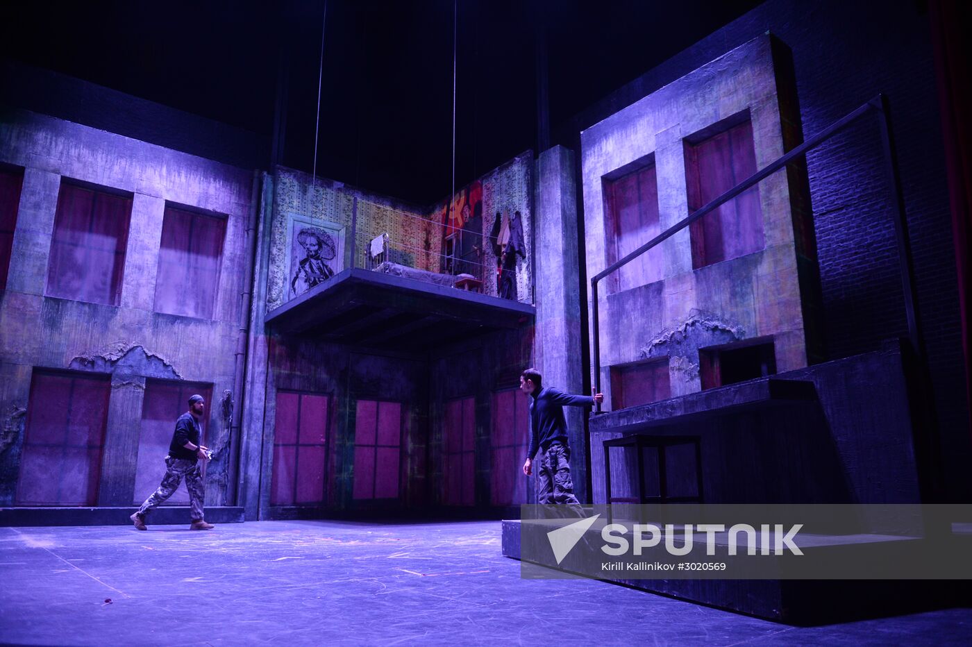 Tour to Crime and Punishment show backstage