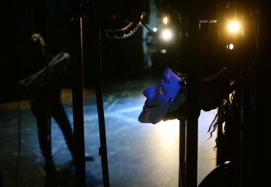 Tour to Crime and Punishment show backstage