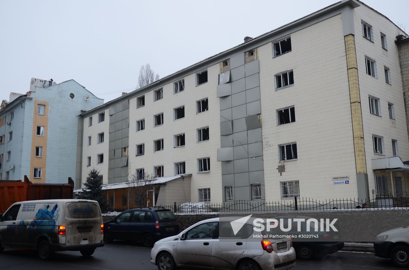 Aftermath of last night's shelling in Donetsk
