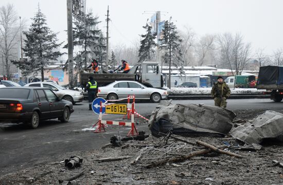 Aftermath of last night's shelling in Donetsk
