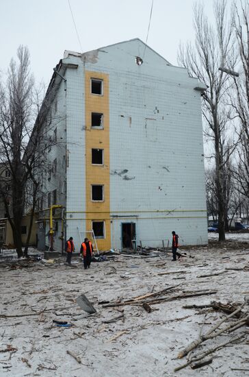 Aftermath of last night's shelling in Donetsk