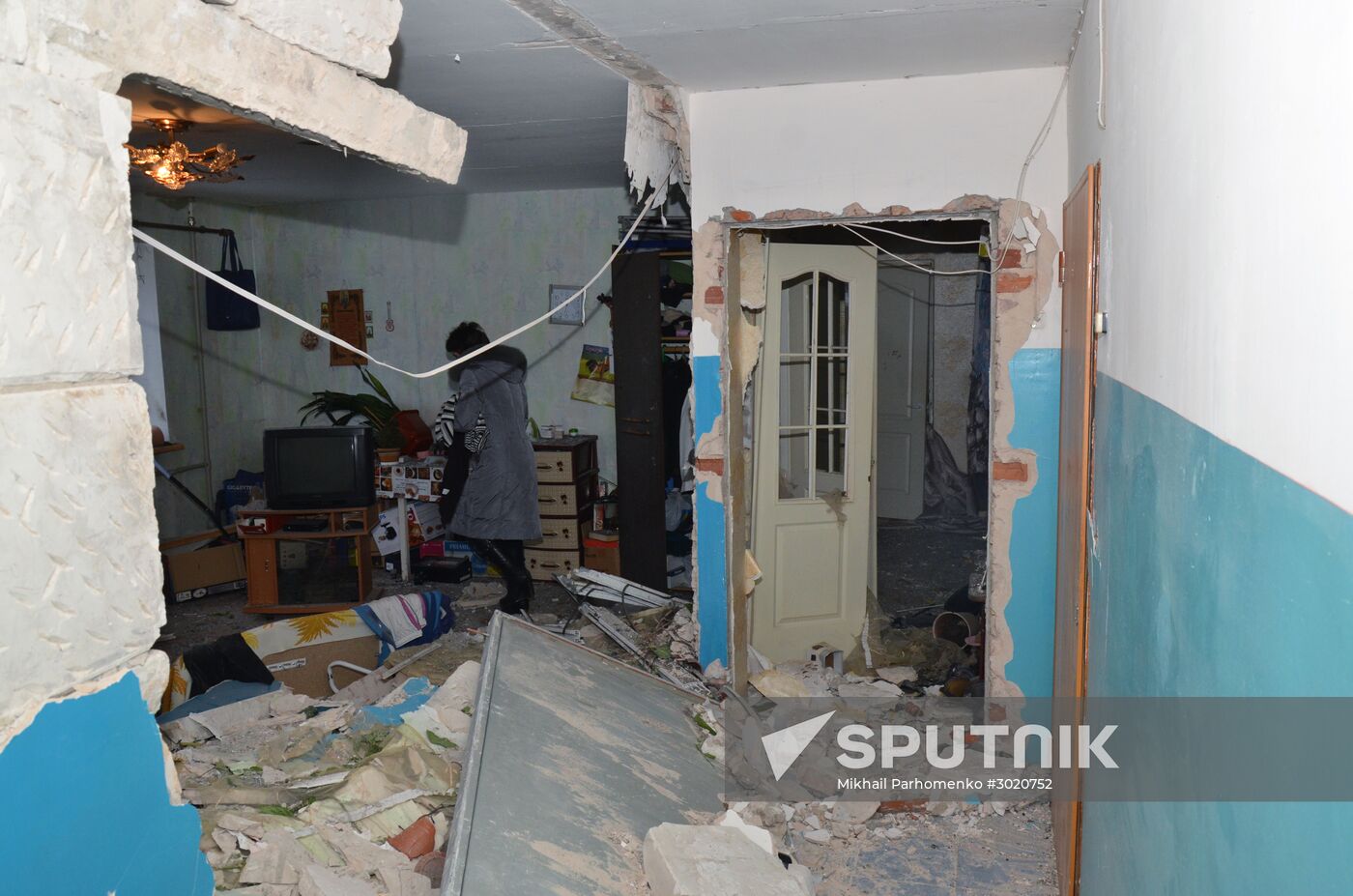 Aftermath of last night's shelling in Donetsk