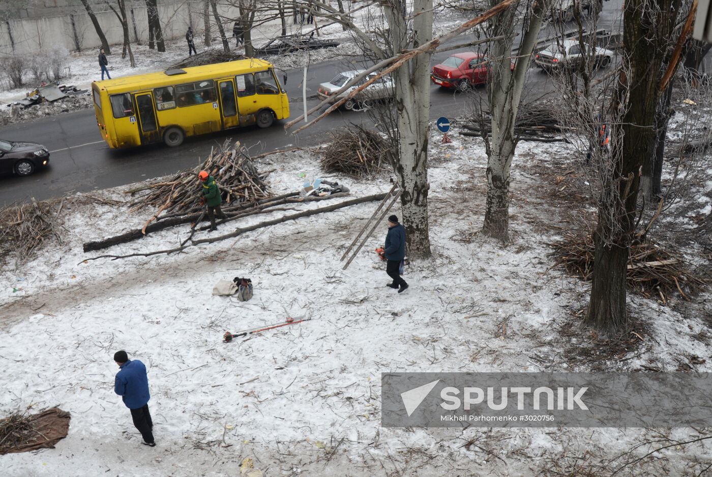 Aftermath of last night's shelling in Donetsk