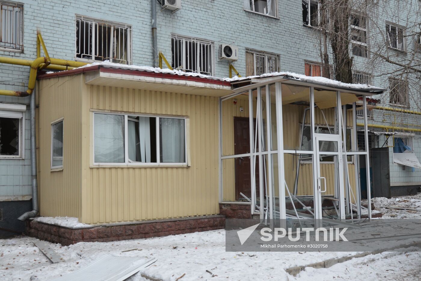Aftermath of last night's shelling in Donetsk
