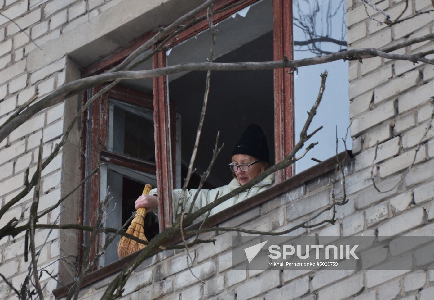Aftermath of last night's shelling in Donetsk