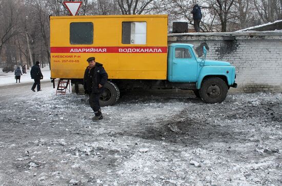 Aftermath of last night's shelling in Donetsk