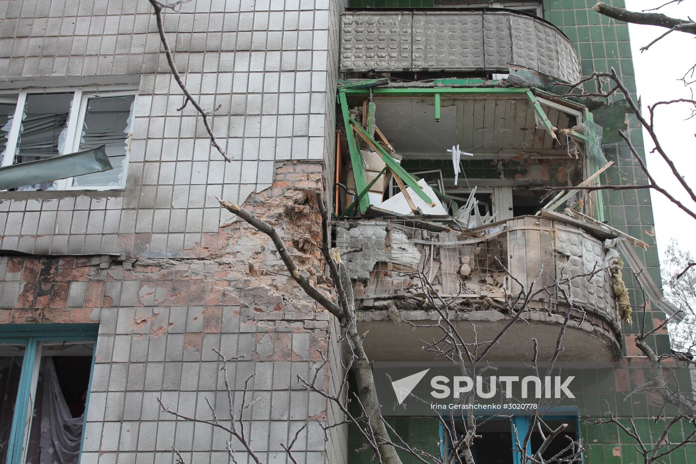 Aftermath of last night's shelling in Donetsk