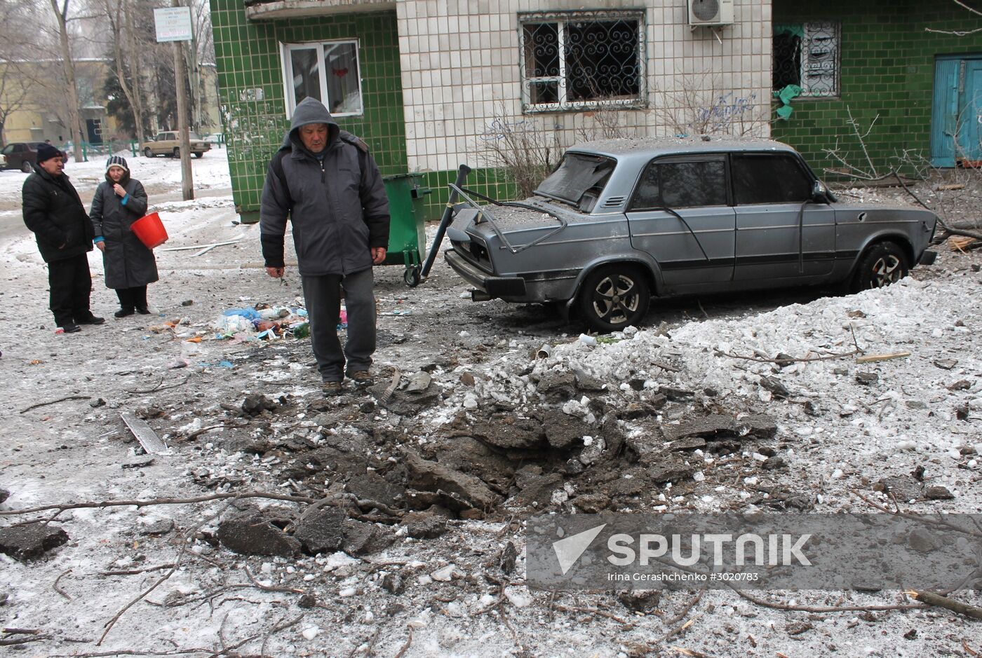 Aftermath of last night's shelling in Donetsk