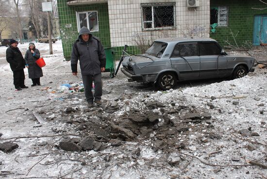 Aftermath of last night's shelling in Donetsk