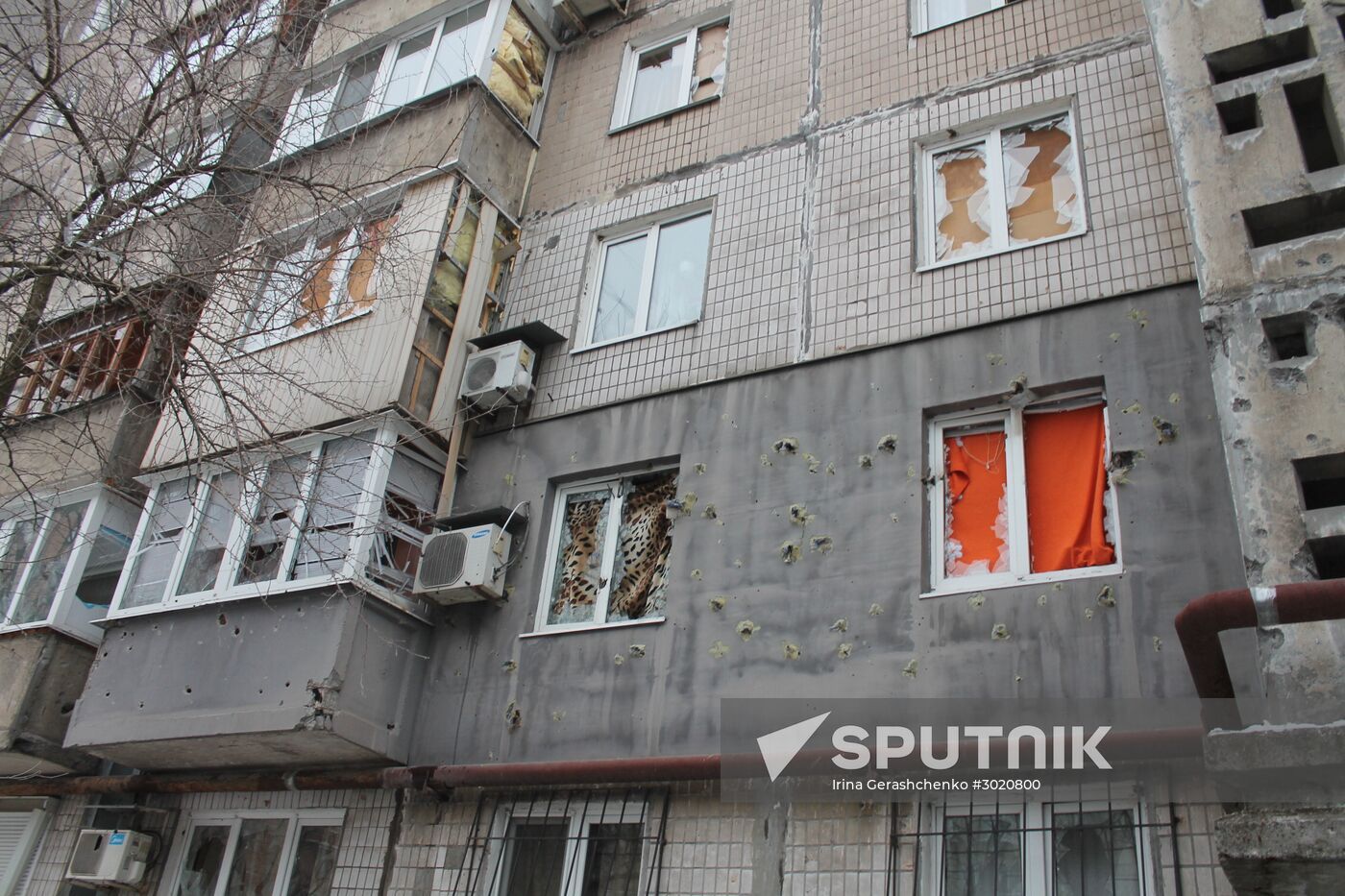Aftermath of last night's shelling in Donetsk