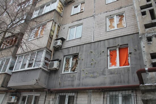 Aftermath of last night's shelling in Donetsk