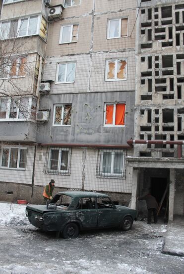 Aftermath of last night's shelling in Donetsk