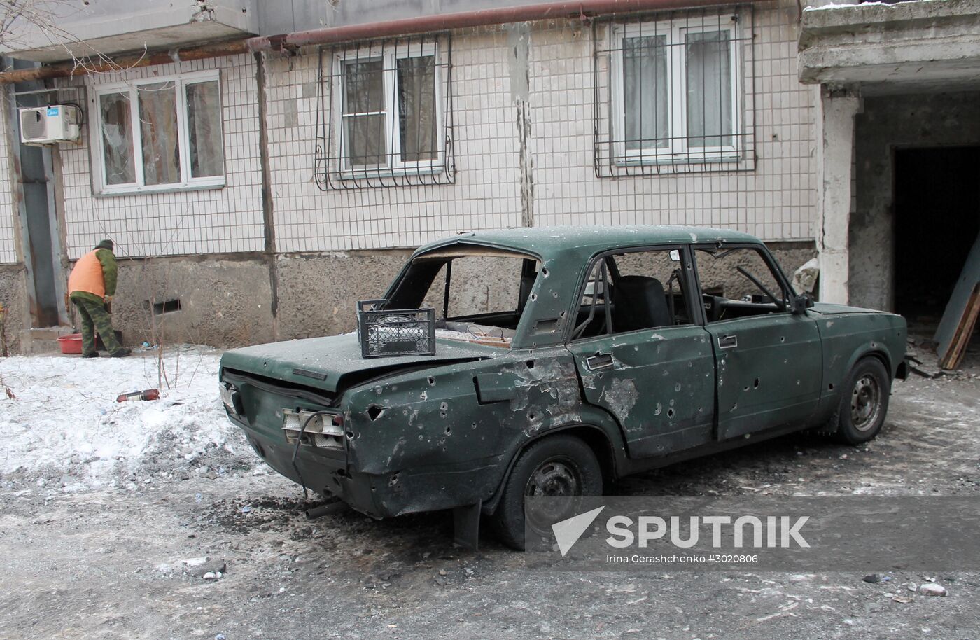 Aftermath of last night's shelling in Donetsk