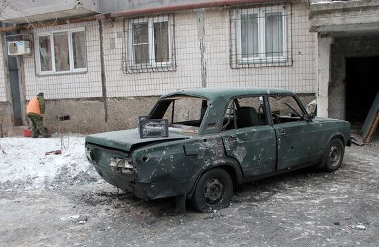 Aftermath of last night's shelling in Donetsk