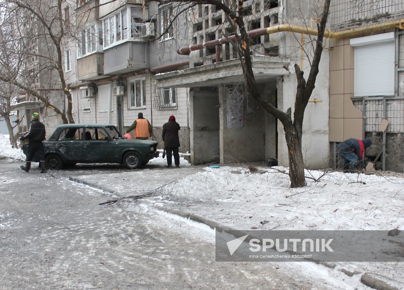 Aftermath of last night's shelling in Donetsk