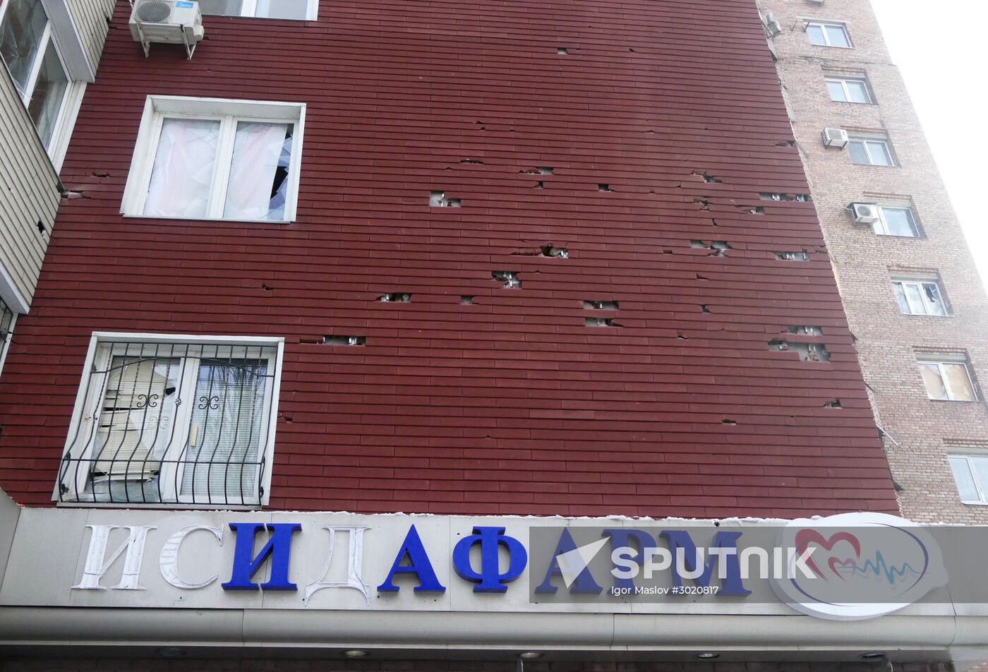 Aftermath of last night's shelling in Donetsk
