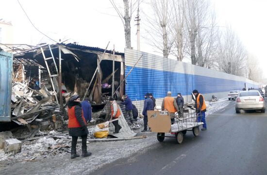 Aftermath of last night's shelling in Donetsk