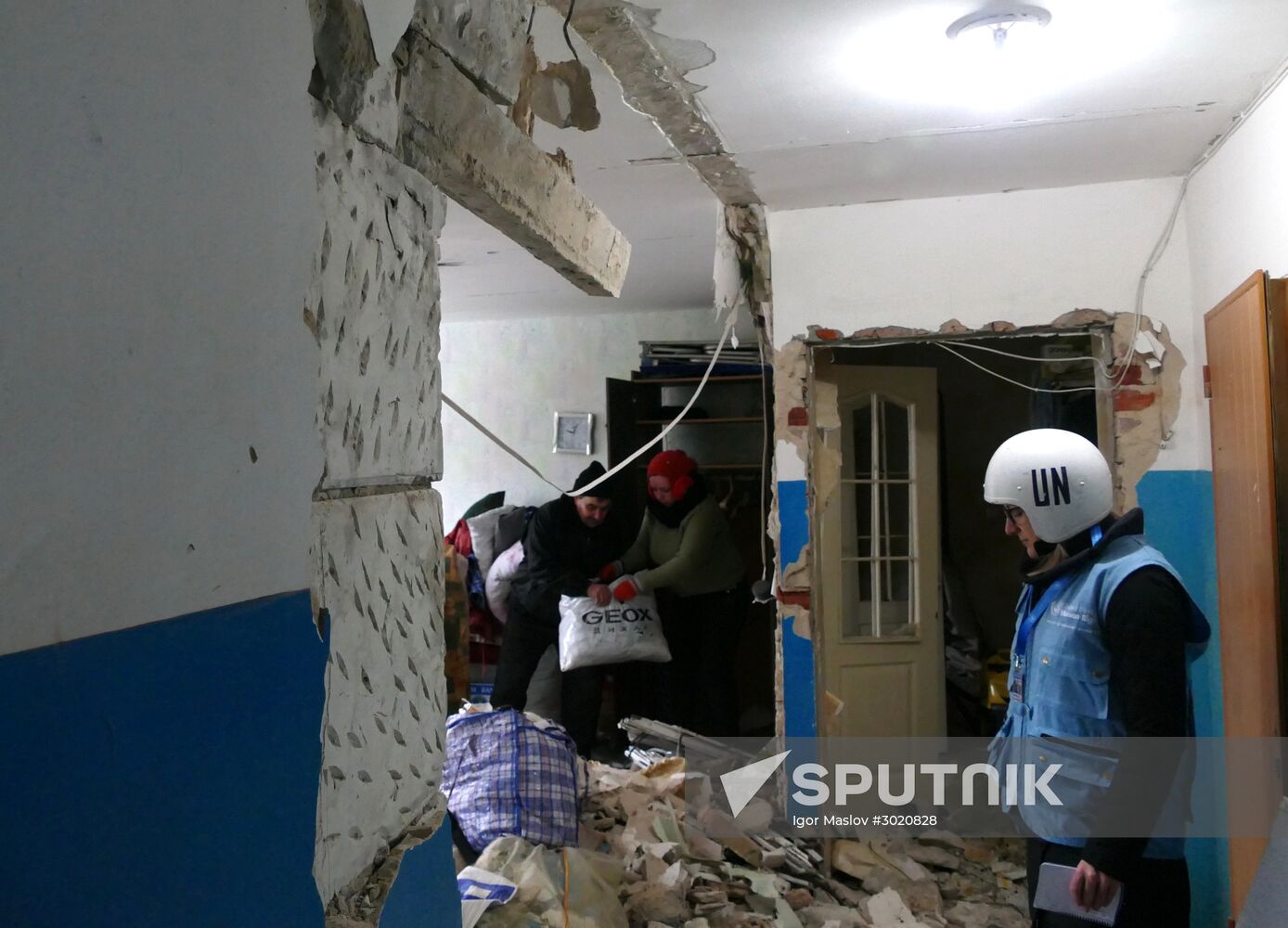 Aftermath of last night's shelling in Donetsk