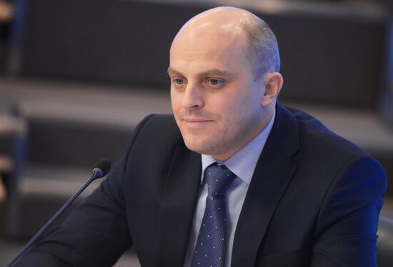 News conference devoted to results of program entitled Increasing Qualification of Engineers in 2015-2016