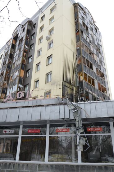Aftermath of last night's shelling in Donetsk