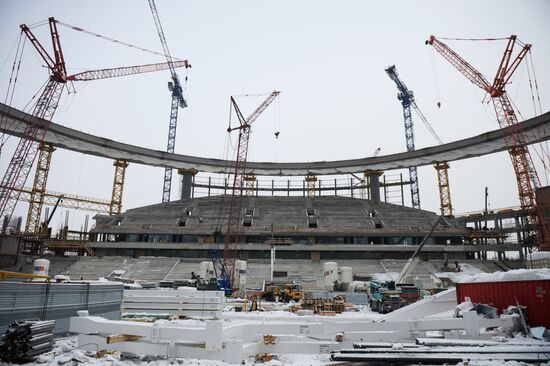 Vitaly Mutko visits Central Stadium modernization project in Yekaterinburg