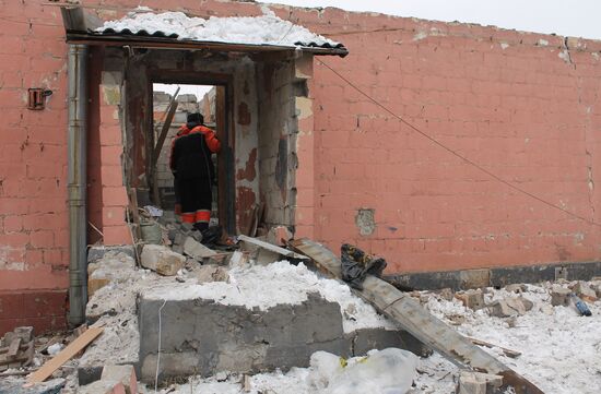 Aftermath of last night's shelling in Donetsk